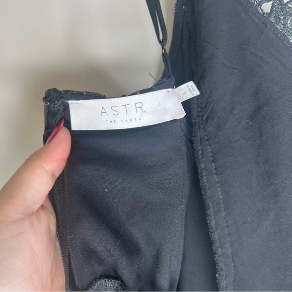 Astr The Label Black Lace Midi Dress Size L - Picture 8 of 8